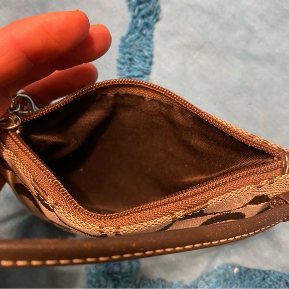 Wristlet - Picture 3 of 3